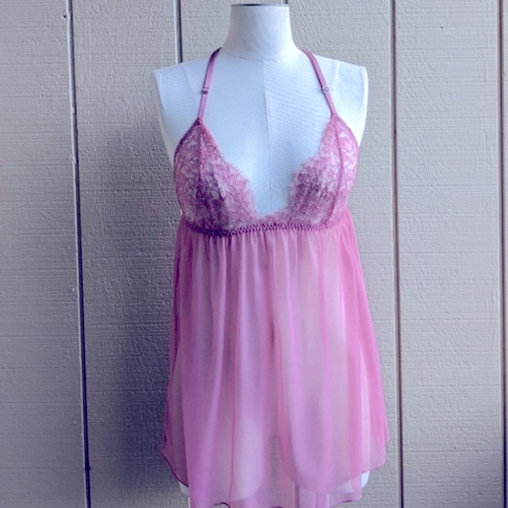 Victoria's Secret‎ pink racerback lace lingerie